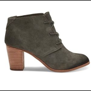 Woman’s Tom’s stacked heel bootie